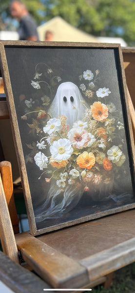 Ghost With Floral Bouquet – Petunia Fitzgerald Creations